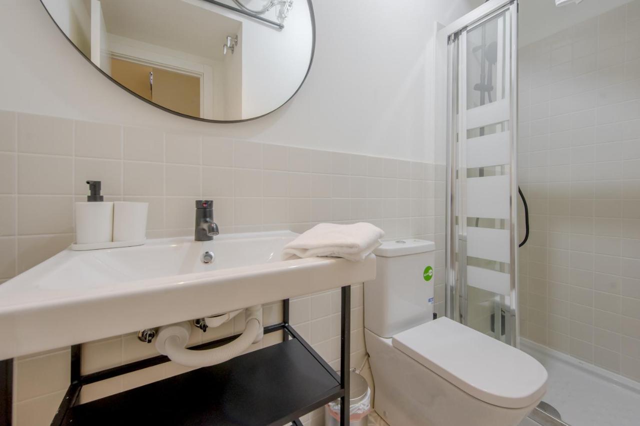 דירות מדריד Modern Apt & Cool Interior Design En El Retiro מראה חיצוני תמונה