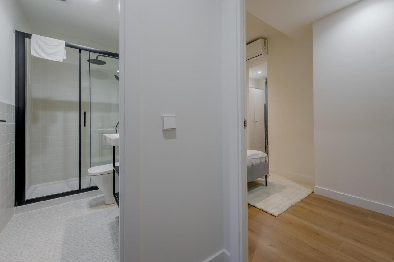 דירות מדריד Modern Apt & Cool Interior Design En El Retiro מראה חיצוני תמונה